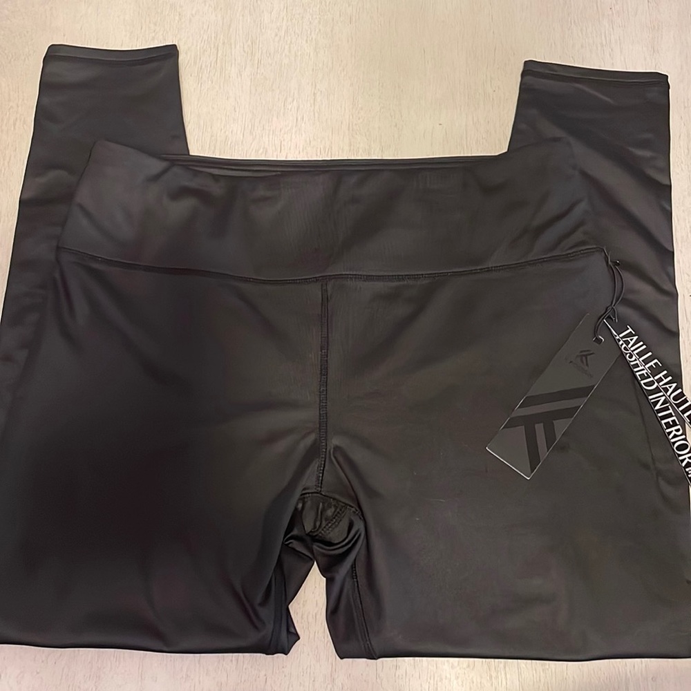 Woman’s Leggings